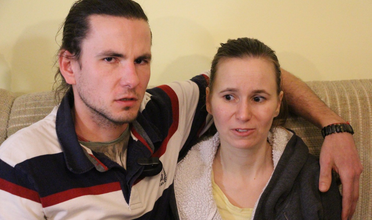 A tegnap nevelésbe vett gyermek szülei és támogatóik Dusnokon és Kalocsán tüntettek – A demonstrálók fegyveres gyermekrablást emlegetnek 