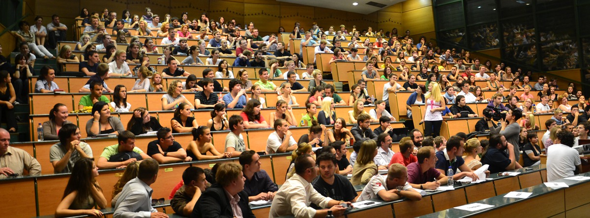 Február 1-től tovább nőnek az ösztöndíjak a felsőoktatásban