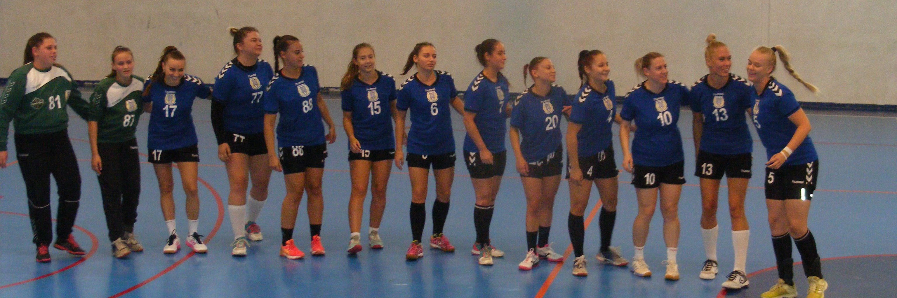 A kalocsai lányok tűzbe hozták a csarnok publikumát