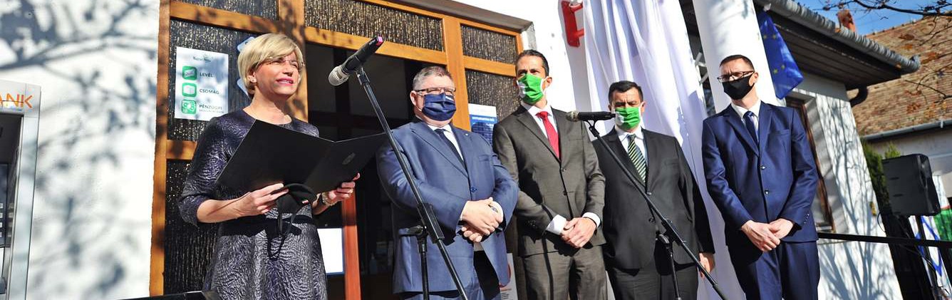 Csengődön közös fiókot nyitott a Magyar Posta és a Takarékbank