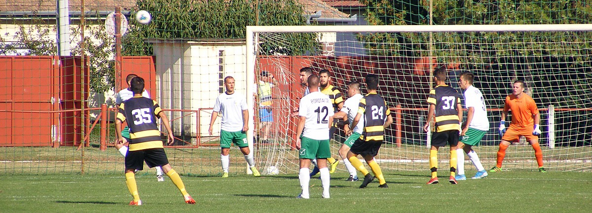 Ötször csíptek a „Méhek” Borotán