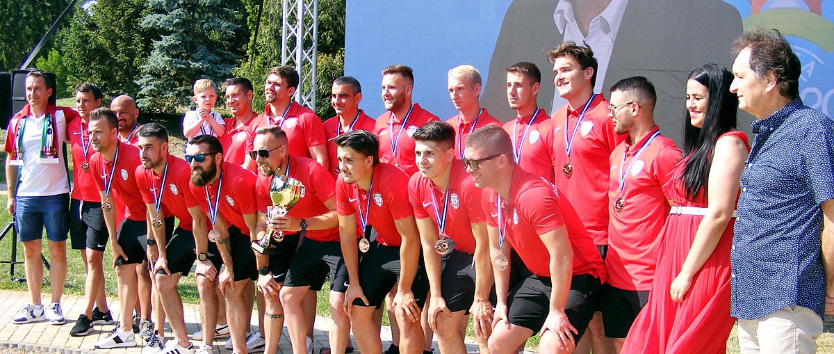 Éremosztó örömünnep az Érsekkertben