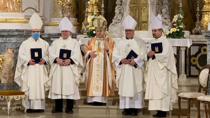 Új címzetes apátok és címzetes prépost a Kalocsa-Kecskeméti Főegyházmegyében