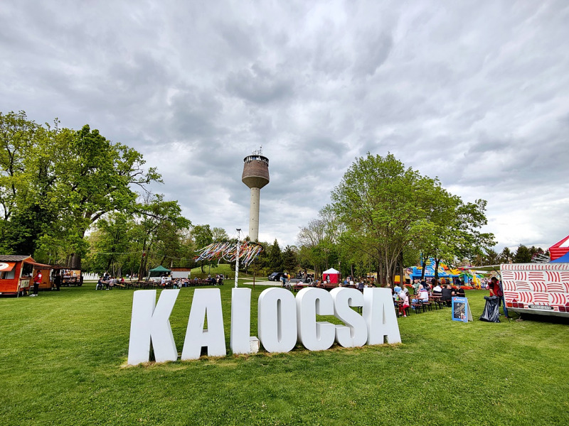 Kétnapos majális volt Kalocsán – Több ezren kapcsolódtak ki az Érsekkertben