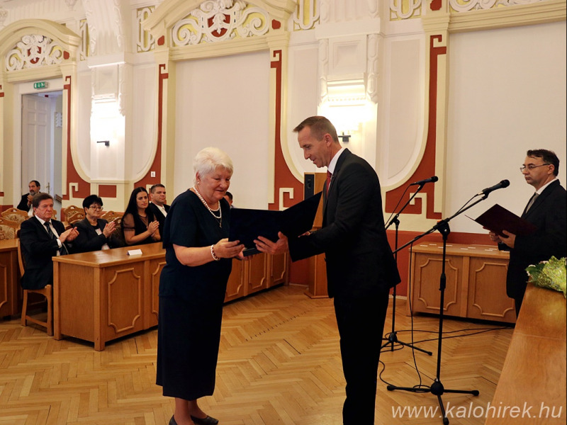 Kalocsa Város Szociális Munkáért Díj Miklós Györgyné részére 