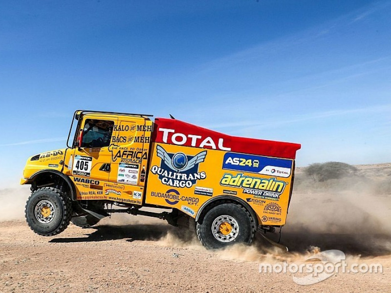 Újra ordít a Qualisport Hiénája - Elindult a kamion karaván a sivatagban