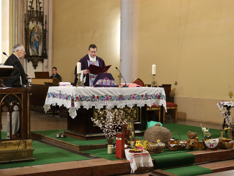 Méhészek szentmiséje a Szent István király templomban 