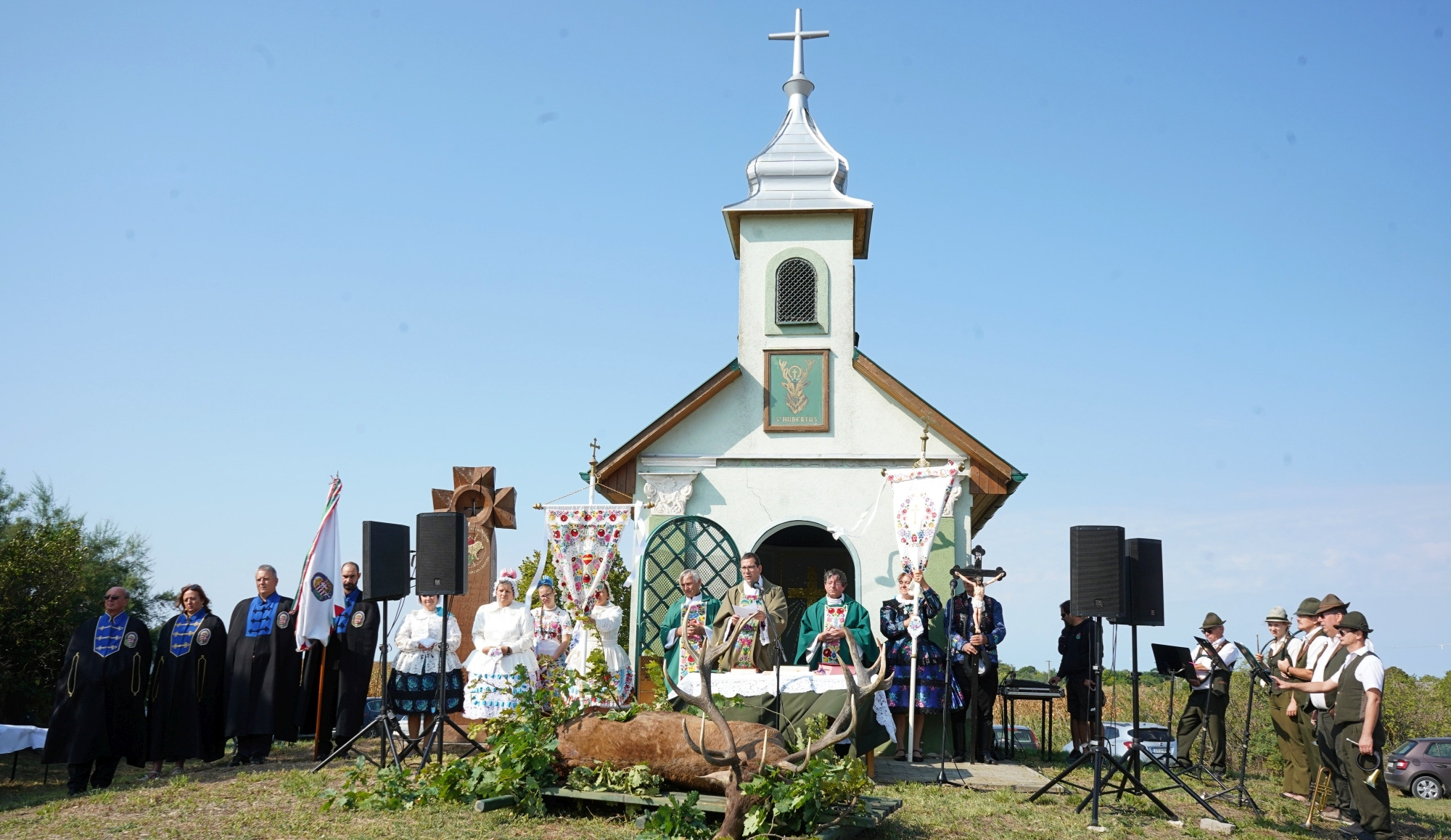 Ismét Szent Hubertusz-misével kezdődött a vadászati évad – jövőre húszéves jubileumát ünnepli a hagyomány