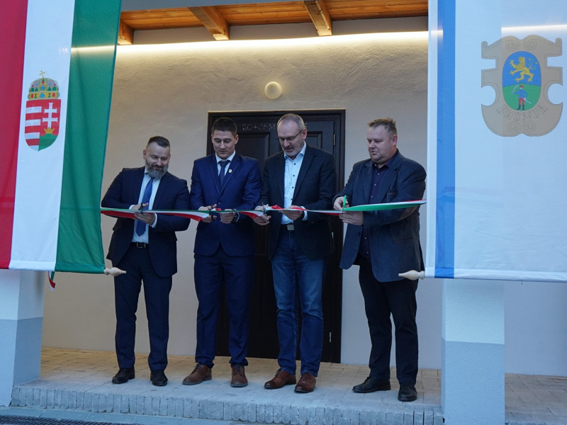 „Múlt nélkül nincs jövő” – átadták a Múlt-Jelen-Jövő Dusnoki Látogatóközpontot