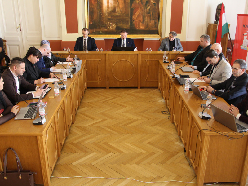 Több mint 317 millió pottyant be a kalocsai önkormányzat ablakán – A hulladékkezelő vállalatban való részesedésünkre érkezett ajánlat