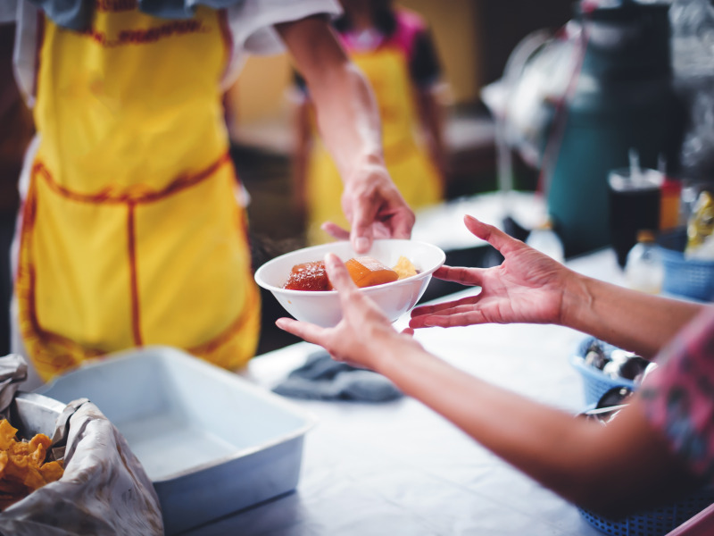 Jótékonysági ételosztást tart a Békés Kalocsáért Egyesület