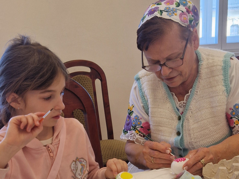 Vidám húsvéti forgatag töltötte meg a Kalocsai Művelődési Központot