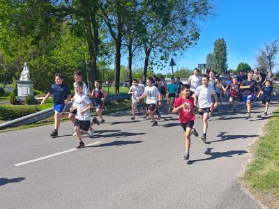 Sport Majális Dusnokon: futóverseny, gyalogtúra és családi programok várják a látogatókat
